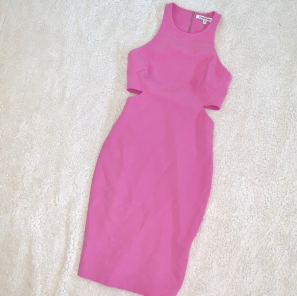 Dress - Picture 3 of 3